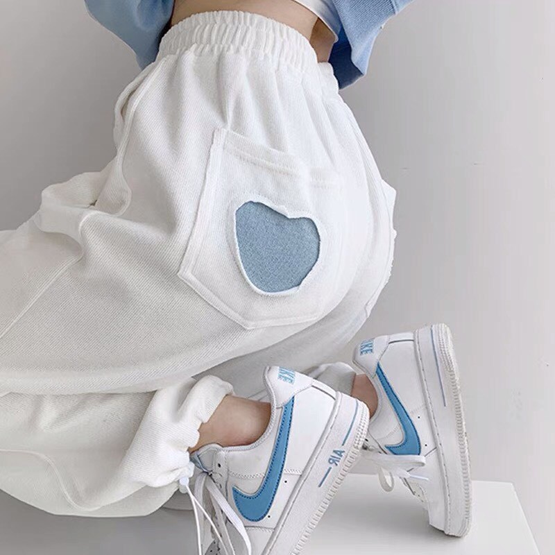 Quần jogger ống bom dây rút gấu họa tiết trái tim đáp sau/ Quần ống rộng nữ lưng cao tôn dáng mặc đi học đi chơi