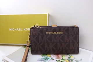 Ví cầm tay Michael Kors - gập