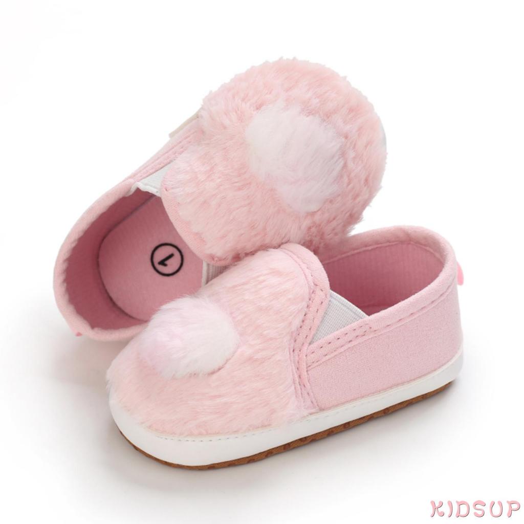 Giày đế mềm chống trượt hình trái tim cho bé