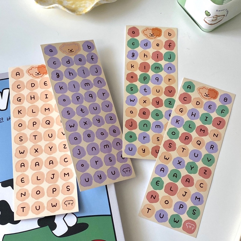 Sticker chữ và số dùng để trang trí