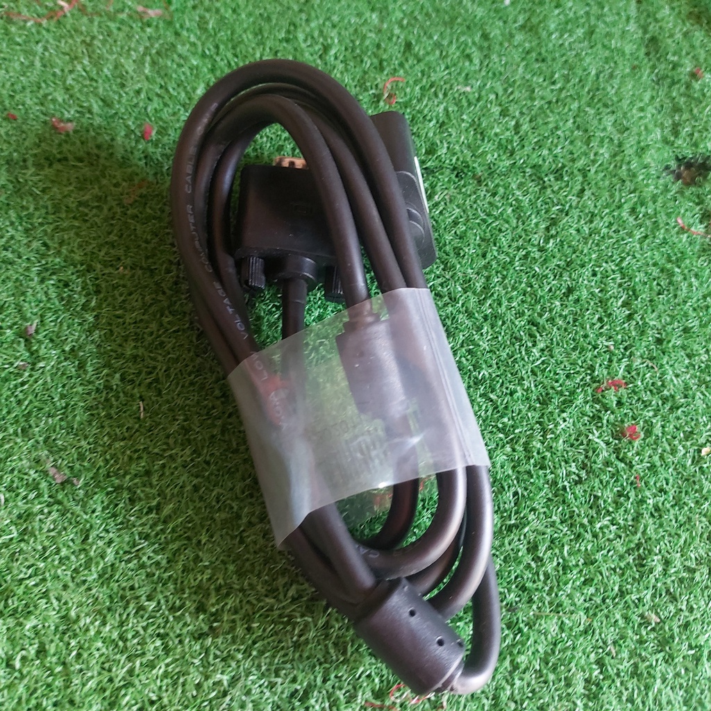 Dây cáp VGA dài 1,5 mét bấm sẵn 2 đầu mới chính hãng