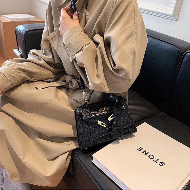 Túi xách đeo chéo nữ giá rẻ đẹp đi chơi phong cách thời trang hàn quốc dễ thương cute MH DC09