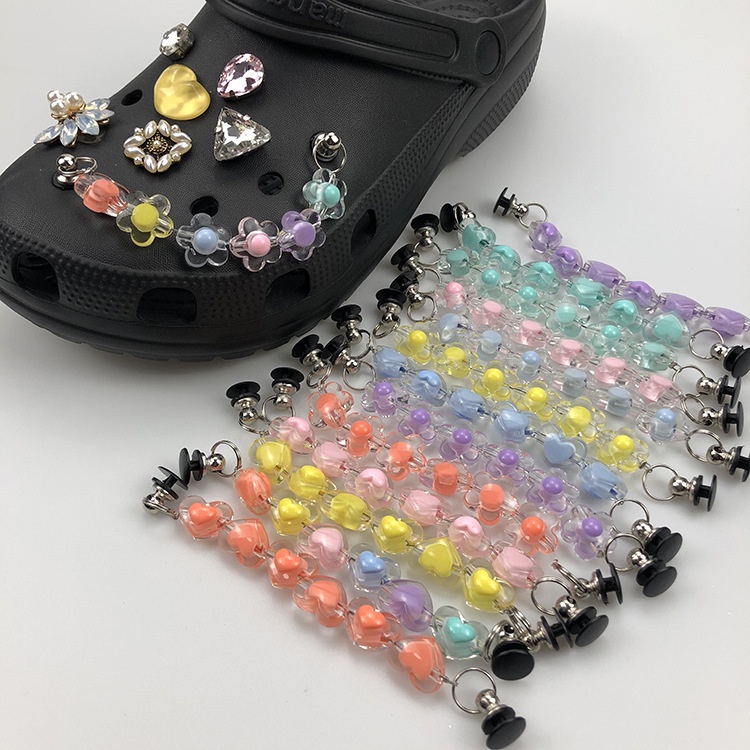 Thời trang cầu vồng hoa crocs jibbitz chain rhinestones jibits croc charm crystal heart croc jibbits for women shoes phụ kiện giày bùa ghim trang trí