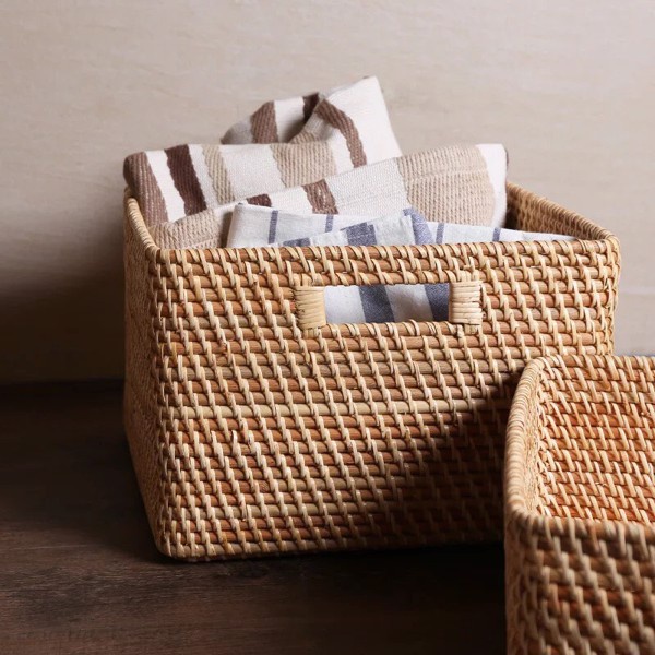 Giỏ mây đan thủ công Việt Nam BAMBOOO ECO hình vuông có tay cầm đựng đồ chơi, đồ giặt, sách vở sử dụng cho gia đình