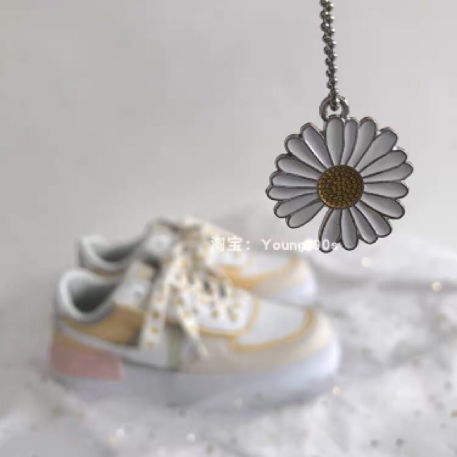 Giày Ulzzang Sneaker thể thao cúc daisy