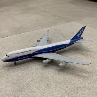 Mô hình Máy bay 747