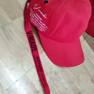 NÓN ĐUÔI V/MADE _NÚT ĐEN