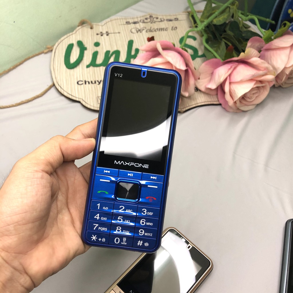 ĐIỆN THOẠI MAXFONE V12 4 SIM KIỂU DÁNG N7000 FULLBOX