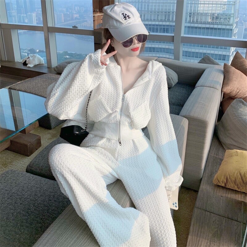 Neala sẵn Set thể thao cá tính