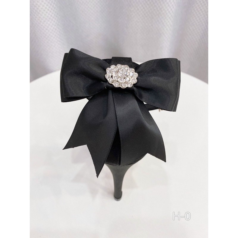 GÓT ĐŨA NƠ PHỒNG ĐÍNH ĐÁ TRÒN