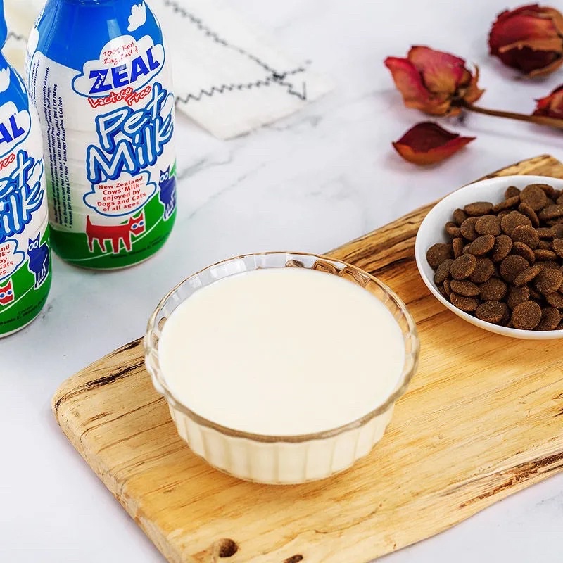 Sữa ZEAL - Sữa tươi dê tiệt trùng không chứa Lactose cho chó mèo chai 380ml