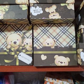 Hộp gấu vuông 20cm