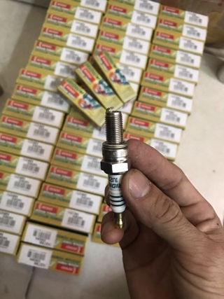 Bugi DENSO IRIDIUM chân ngắn-dài