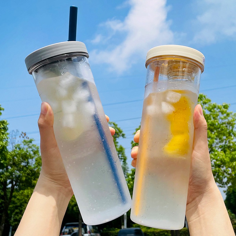 Bình Nước Trong Suốt Kèm Ống Hút 700ml Tiện Lợi