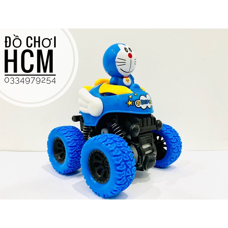 Đồ chơi xe địa hình doremon giảm sốc, nhào lộn và chạy đà cực mạnh dành cho bé thích mô hình xe