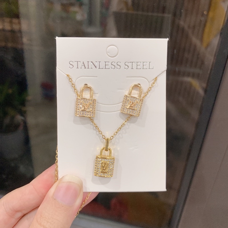 Bộ LV Titan (sét hoa tai+ cổ) ( hình chụp thật)