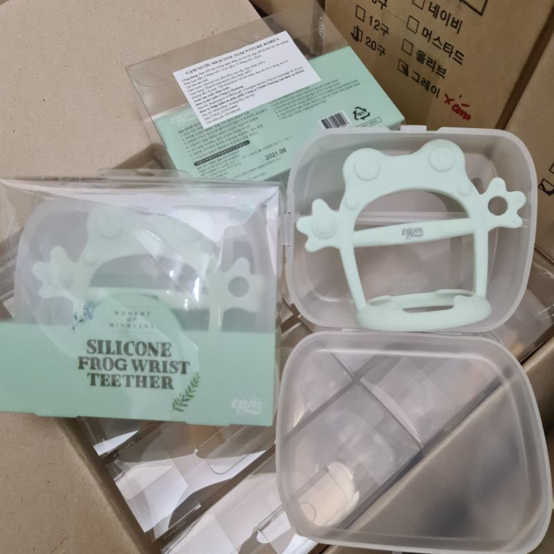 Gặm nướu silicone TGM Nature kèm case đựng, Made in Korea