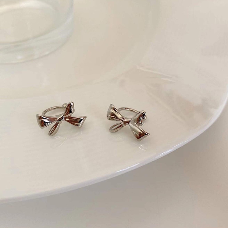 Khuyên Kẹp Vành Tai Hình Nơ Bằng Kim Loại Phong Cách Hip Hop 19A1481 Thời Trang