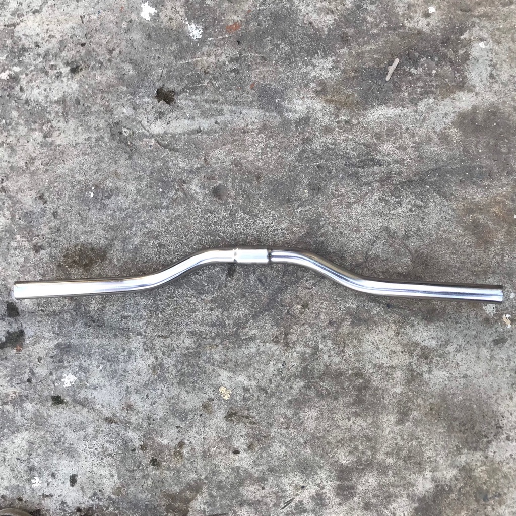 Ghi- đông , tay lái   xe đạp  thông dụng