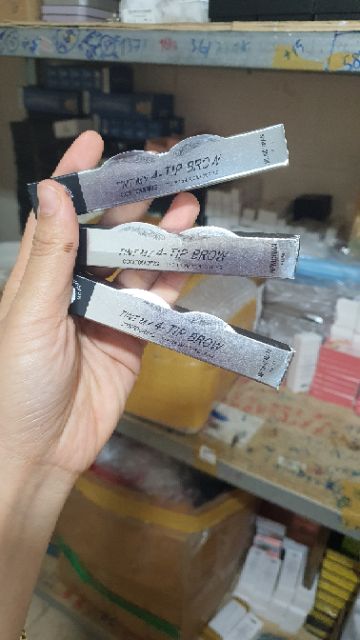 Bút chì kẻ mày phẩy sợi 4D chống trôi, cho sợi lông mày tự nhiên - chì mày phẩy đẹp Phiên bản Mới Sịn Sò Hơn Chì Suake | BigBuy360 - bigbuy360.vn