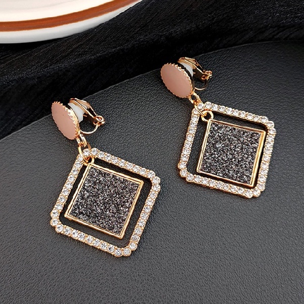 Bông Tai Dáng Dài Không Gây Đau Phong Cách Retro Thời Trang