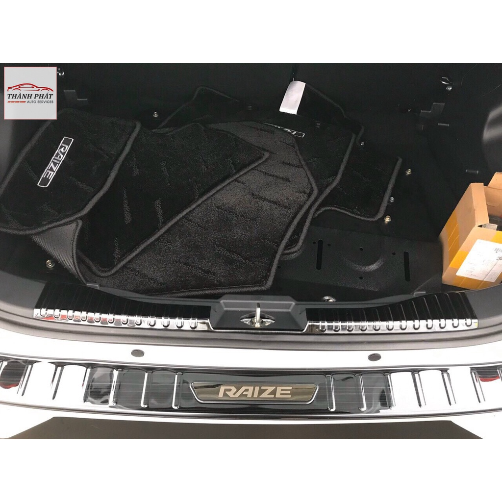 Ốp Chống Trầy Cốp, Ốp Cốp Toyota Raize 2022, Chất Liệu Titan Cao Cấp Full Bộ