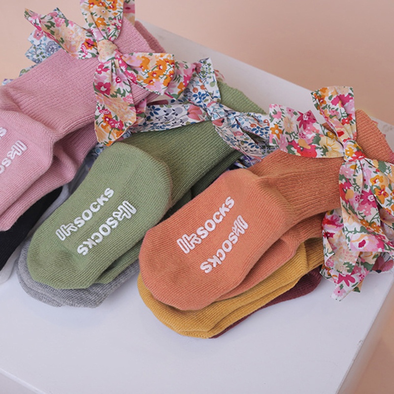 Đôi Vớ Cotton Không Trượt Đính Nơ Xinh Xắn Cho Bé Gái