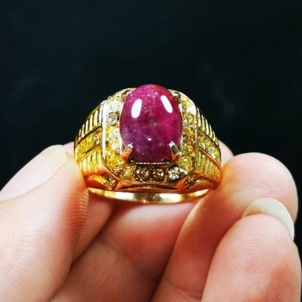 Đá Ruby Màu Sắc Tự Nhiên Dùng Trang Trí Xe Hơi