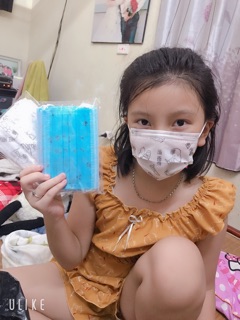 Khẩu trang trẻ em