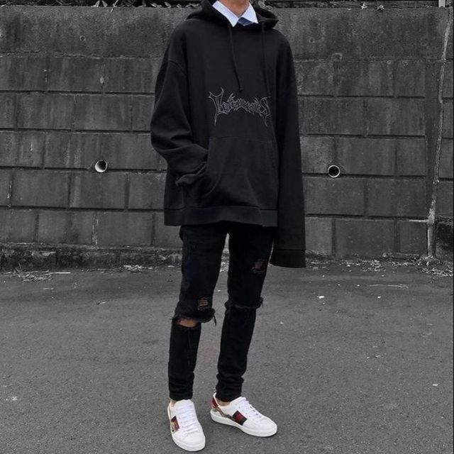 ÁO HOODIE IN