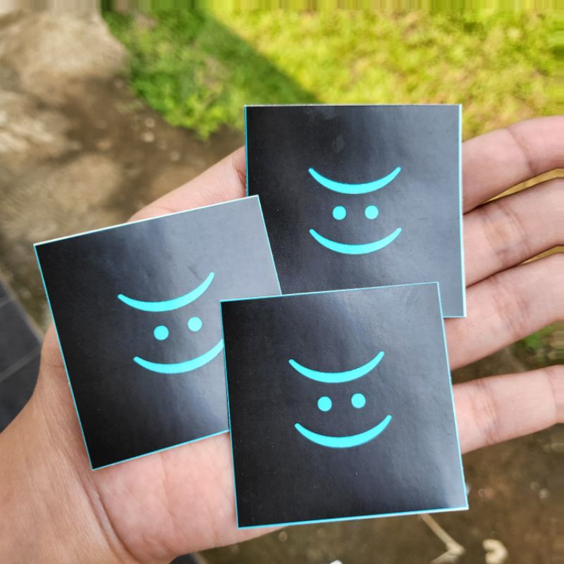 Hình Dán Mặt Cười Bad Buddy