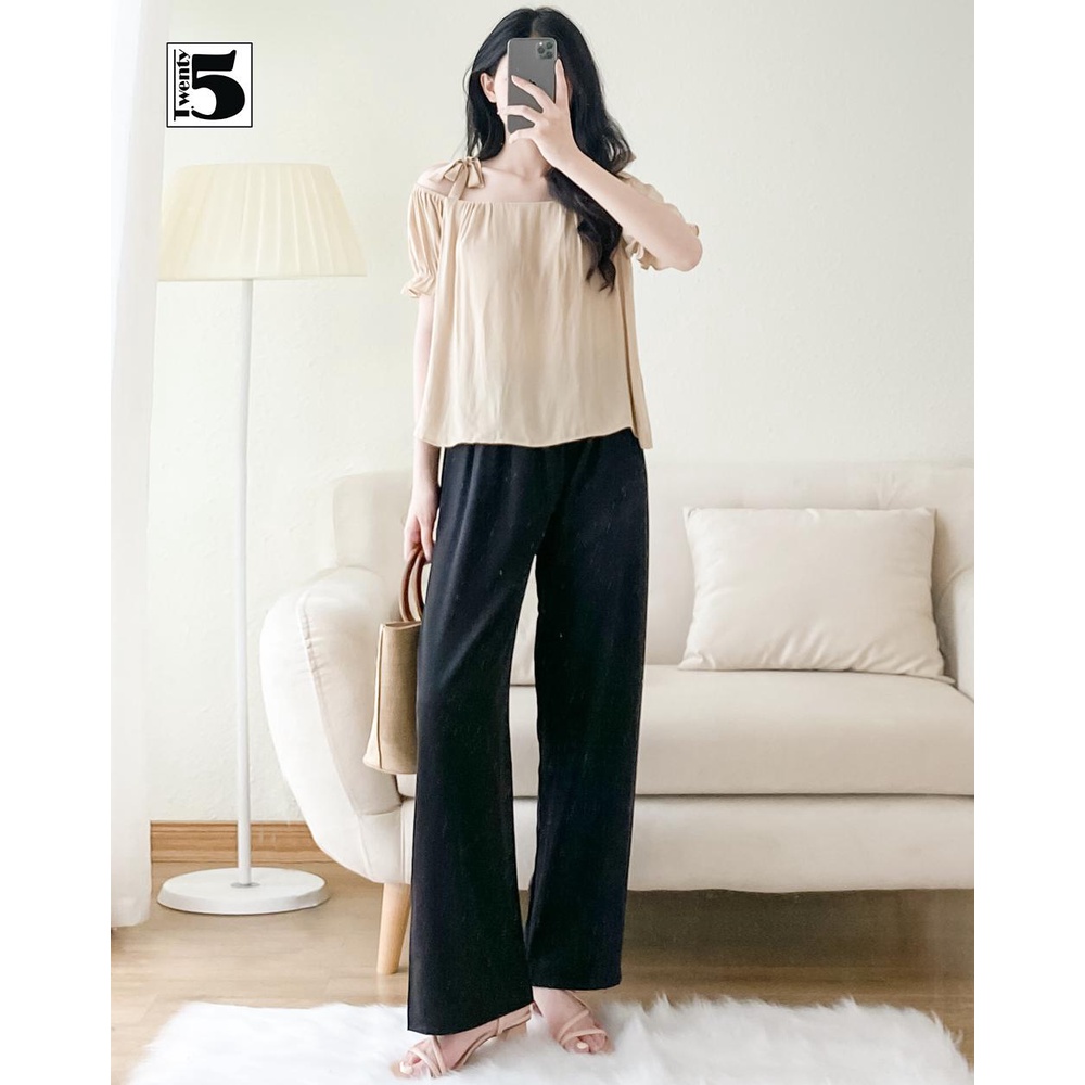 Áo kiểu nữ trễ vai dây thắt nơ tay chun bồng tiểu thư Twentyfive TA17