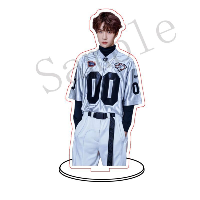 [ORD] STANDEE VƯƠNG NHẤT BÁC TRẦN TÌNH LỆNH