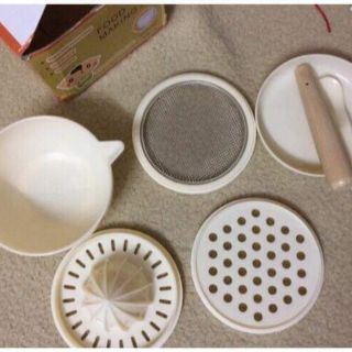 Bộ dụng cụ chế biến đồ ăn dặm cho bé