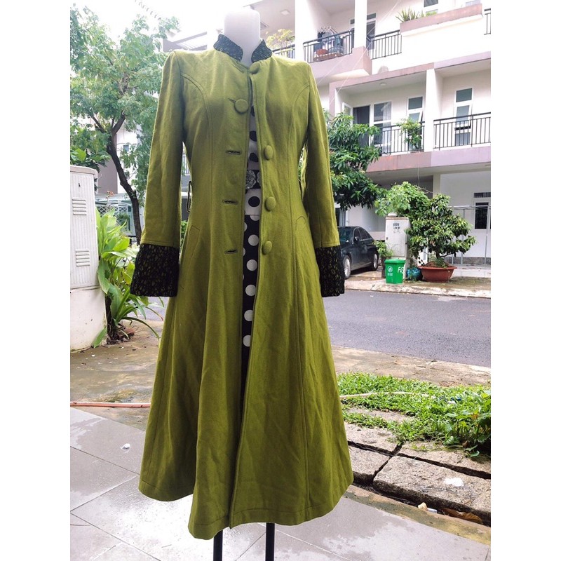 áo khoát dạ dáng dài màu xanh rêu giao ngẫu nhiên