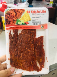 Bò khô miếng đóng khay ăn liền
