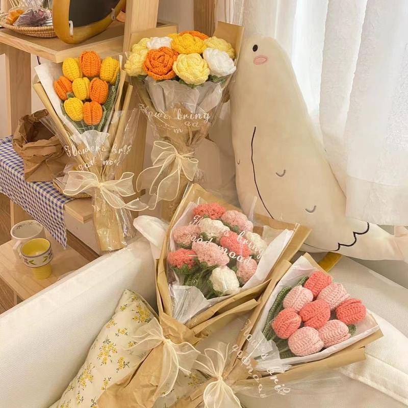 Bó Hoa Hồng Giả Đan Tay Thủ Công Dùng Trang Trí Làm Quà Tặng Valentine Cho Bạn Gái