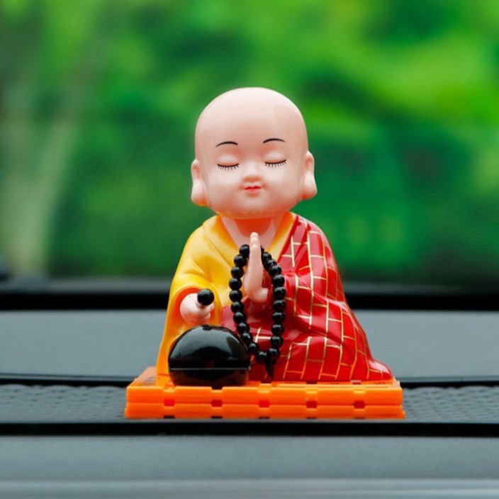 [Hàng Cao Cấp] Tượng phật chú tiểu gõ mõ tụng kinh để taplo trang trí xe hơi ô tô | BigBuy360 - bigbuy360.vn