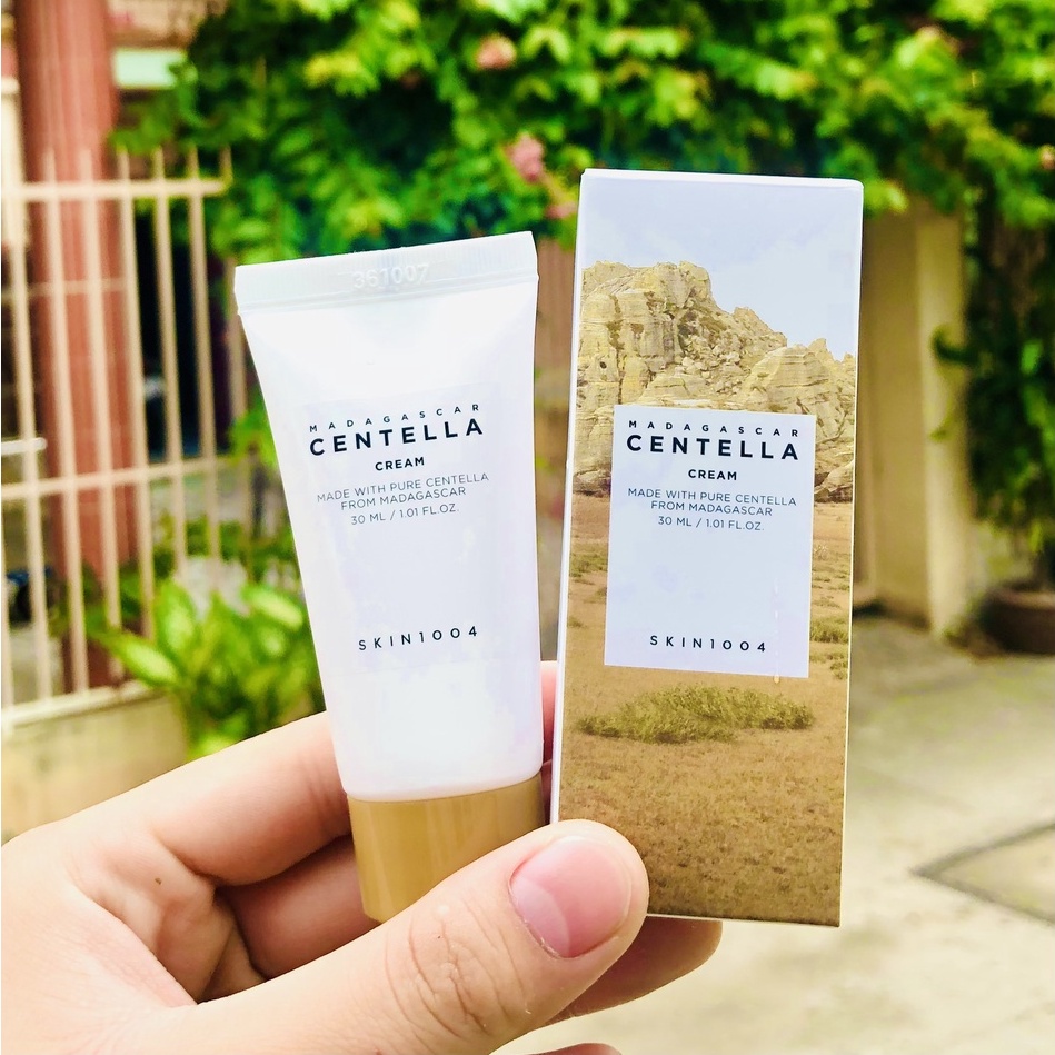 Kem dưỡng rau má Skin1004 Dịu Da Mụn và Phục Hồi Da Madagascar Centella