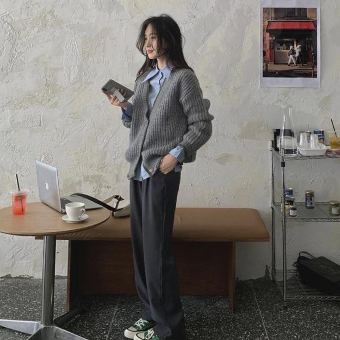 Set áo sơ mi tay dài màu sắc nhã nhặn và áo khoác ngoài  (có bán lẻ)