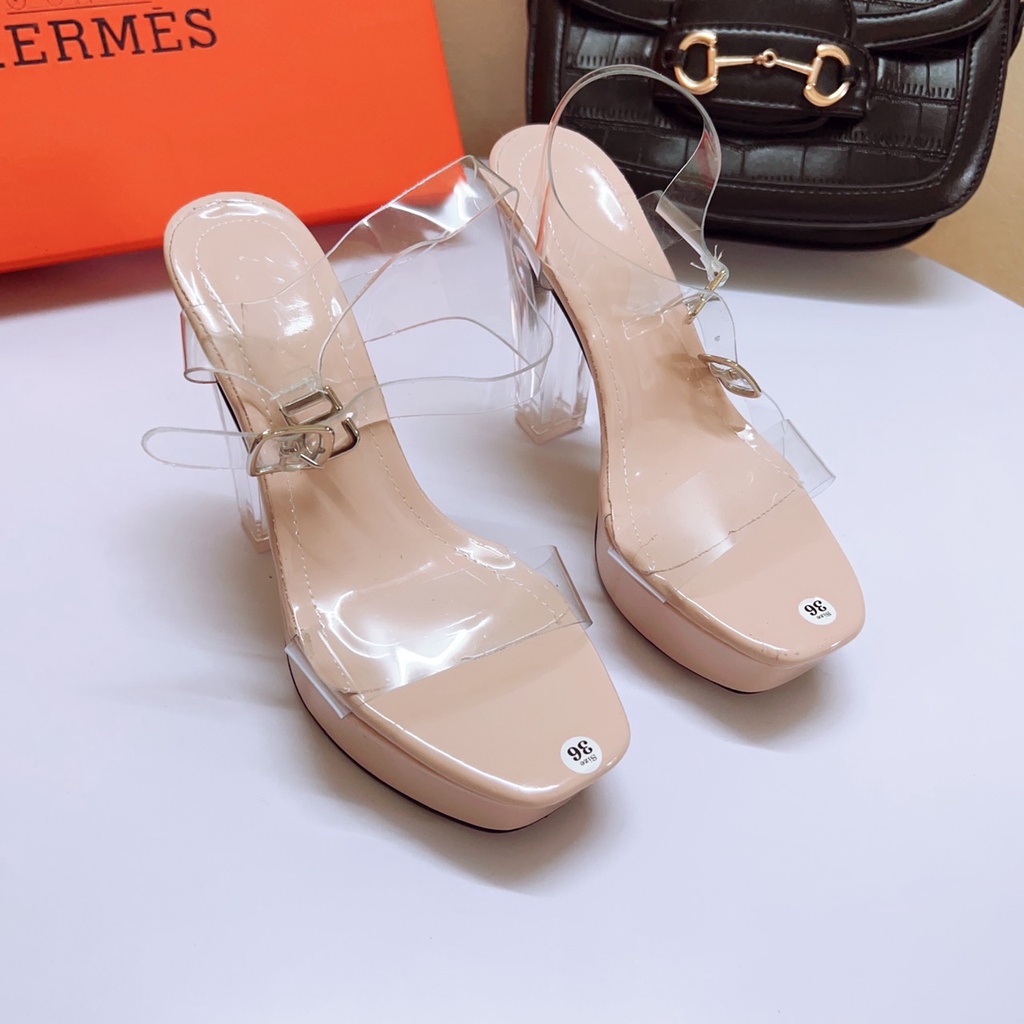 GIÀY SANDAL 12P QUAI TRONG GÓT VUÔNG TRONG ĐÚP TRƯỚC ĐI CHẮC CHÂN