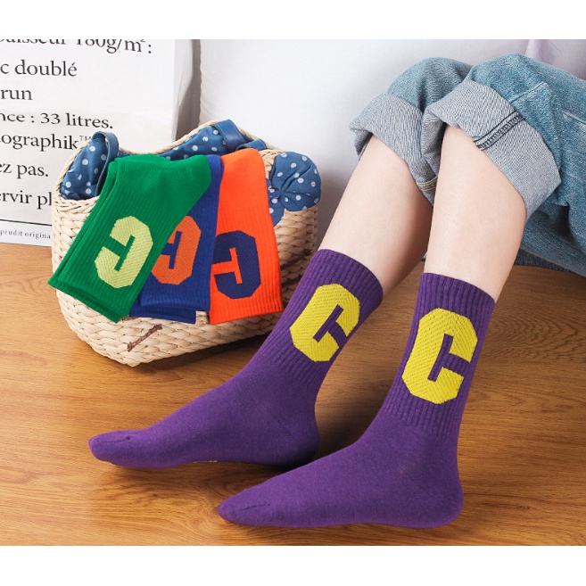 Vớ chữ C cao cổ Nam Nữ phong cách thể thao, trẻ trung, năng động.
