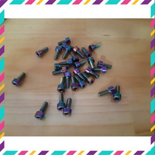 Ốc titanium ná cao su m4x10 gắn đuợc tất cả ná cao su sữ dụng ốc m4