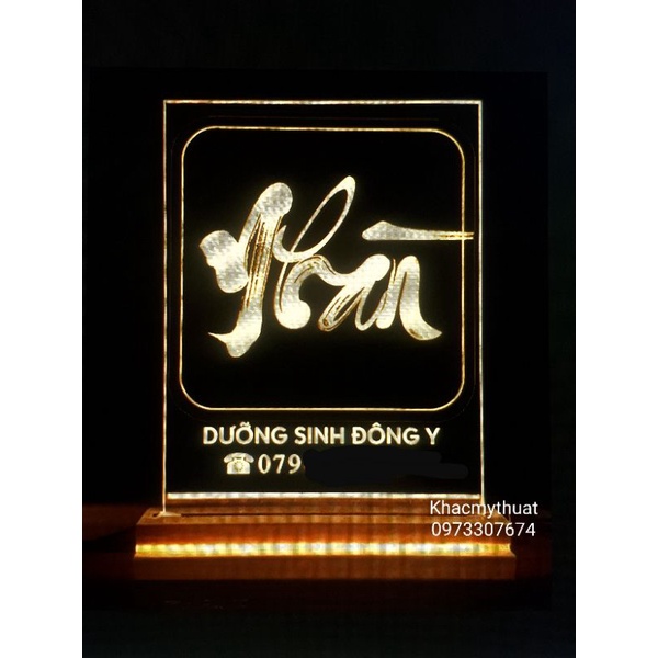 Tấm led khắc Thương Hiệu