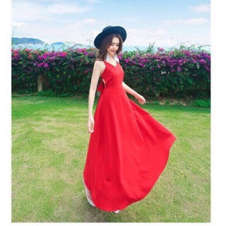 Đầm maxi dài đi biển