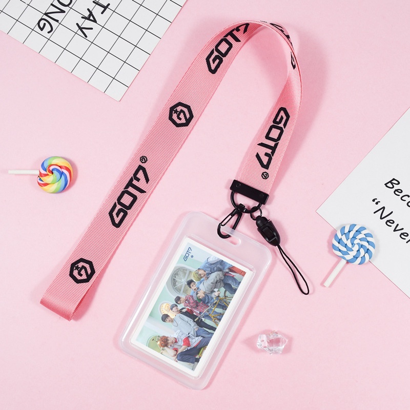Thẻ tên gắn dây đeo điện thoại GOT7 TWICE EXO IKON MOMOLAND BNK