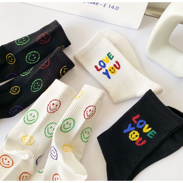 Vớ Tất hoạ tiết mặt cười cổ cao Nam Nữ phong cách thể thao, năng động.