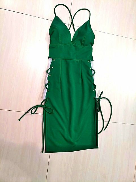 Đầm body đan dây hở ngực sexy
