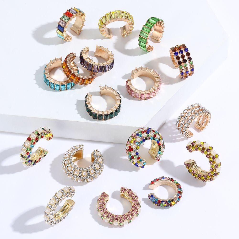 Khuyên Tai Chữ C Đính Đá Thời Trang