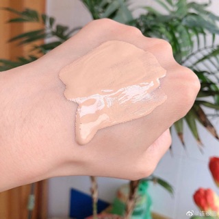 Kem nền Dior
